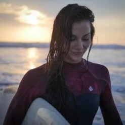 Nouvelles versions -BEUCHAT Soldes Boutique combinaison surf femme saint jacques wetsuits lisa backzip bordeaux 4 3mm 2023 1