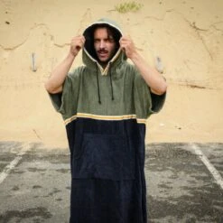 Poncho Surf Adulte Saint Jacques Wetsuits Kaki-Bleu -BEUCHAT Soldes Boutique poncho surf adulte saint jacques wetsuits kaki bleu 3