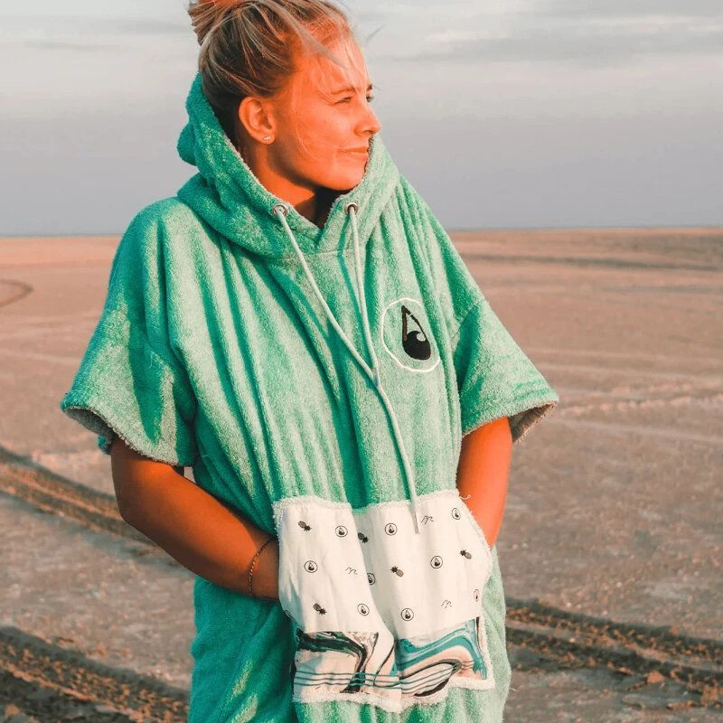 Poncho Surf Wave Hawaii Liz 2 Poncho Surf Wave Hawaii Liz – Image 2